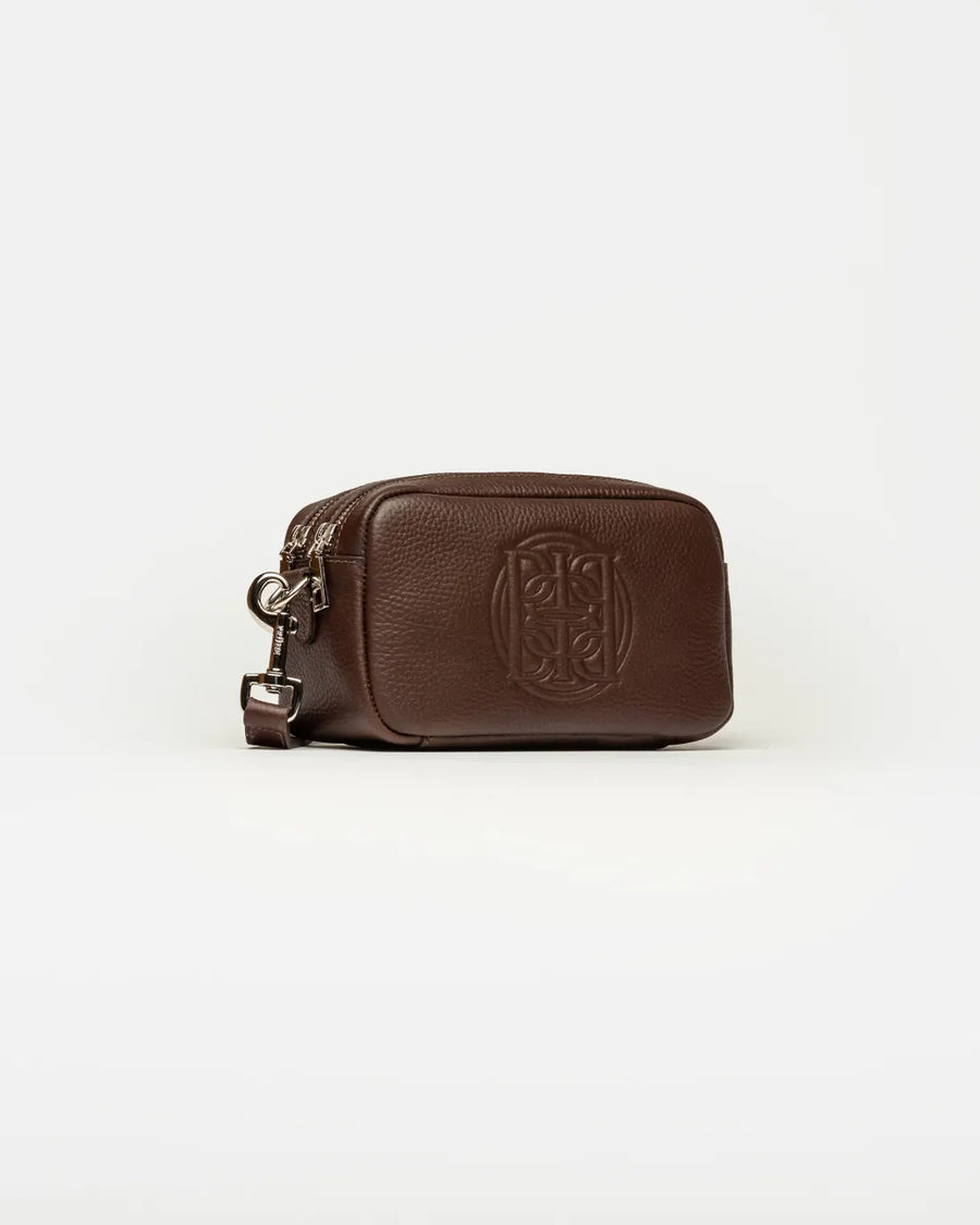 Bandolera New Eterial en cuero graneado chocolate