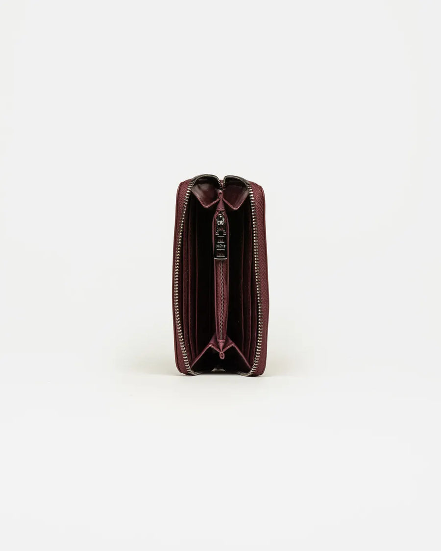 Billetera Mint en efecto cuero charol burgundy