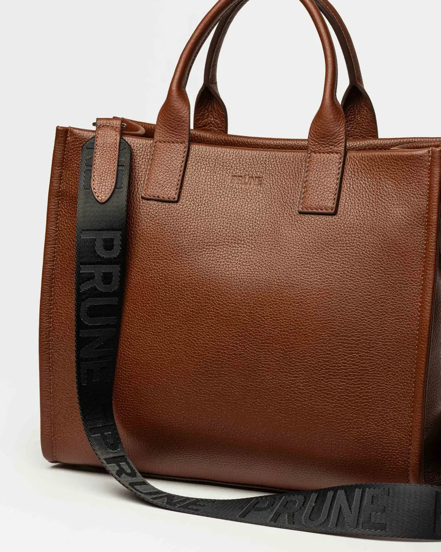 Cartera de mano Capri en cuero graneado tabaco