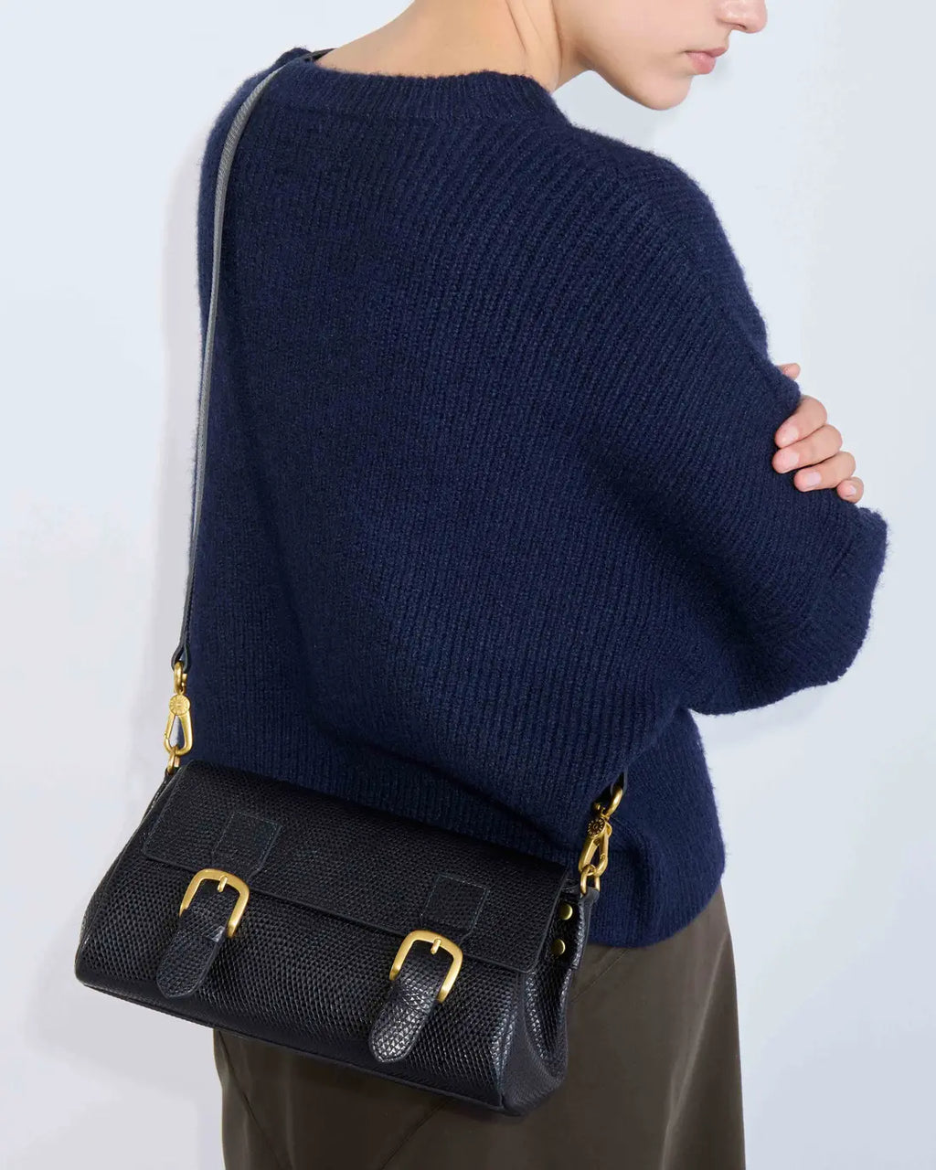 Bandolera Elise en cuero snake bitono negro