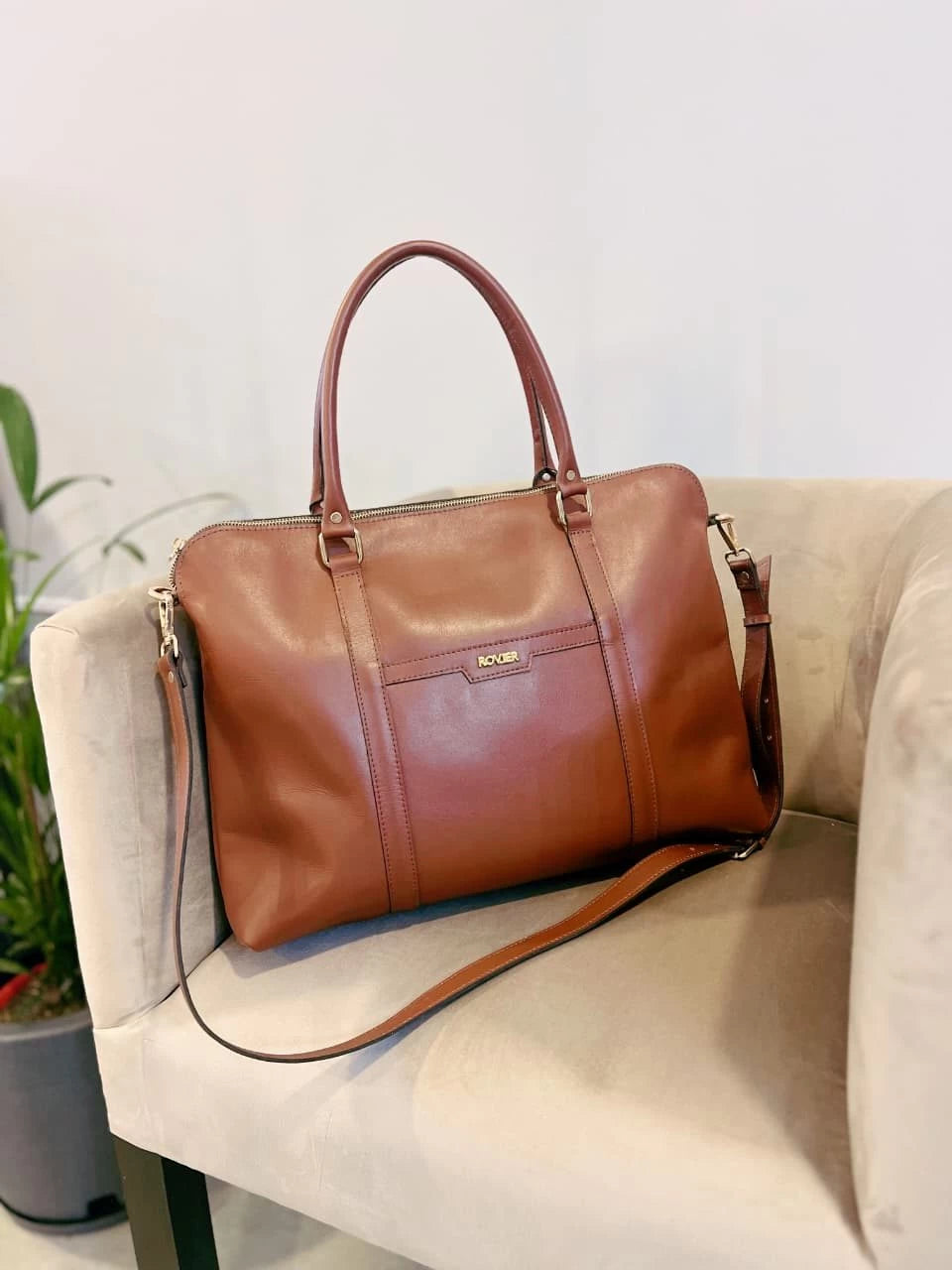 Bolso New York en cuero genuino café coñac