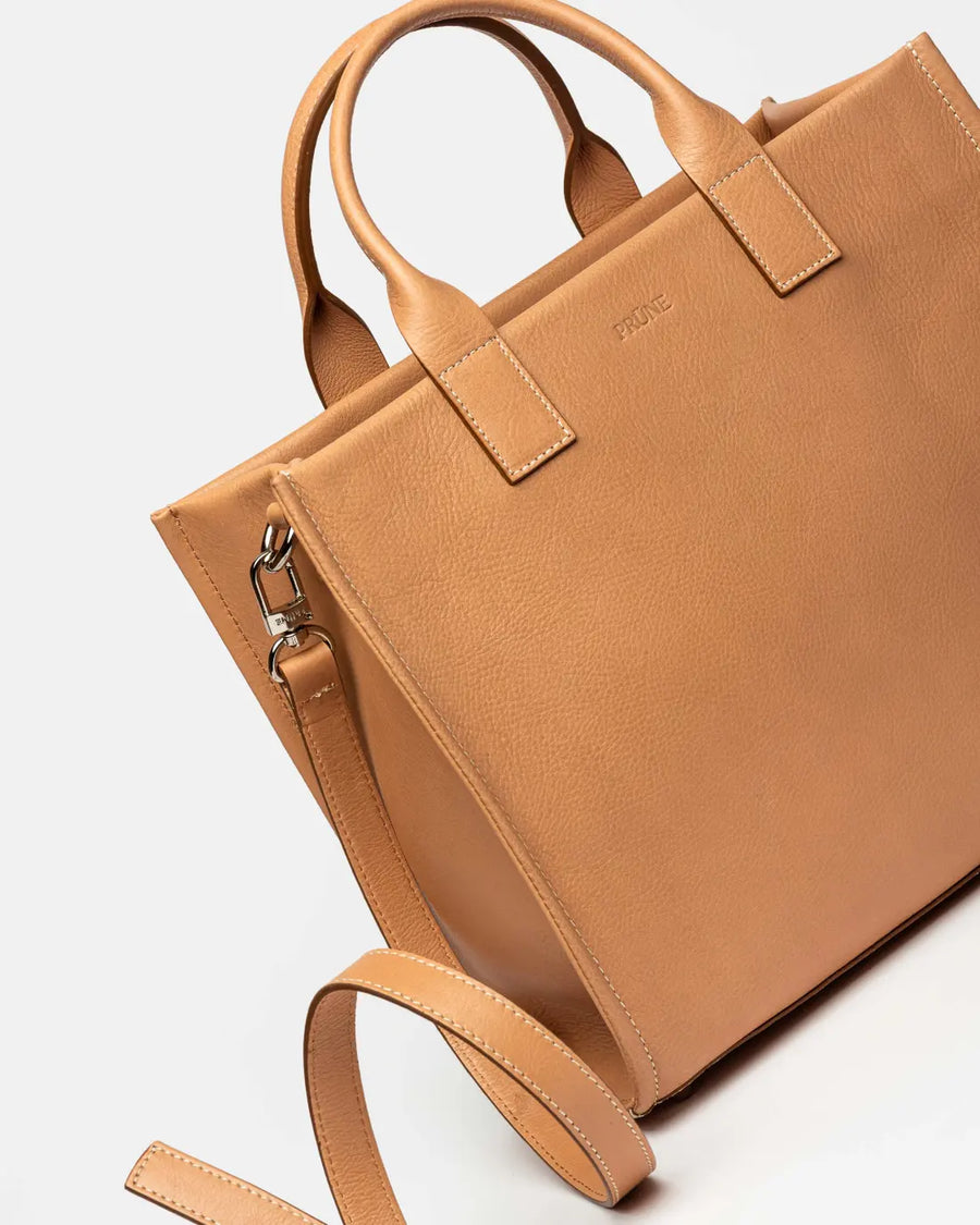 Cartera de mano Capri en cuero liso camel