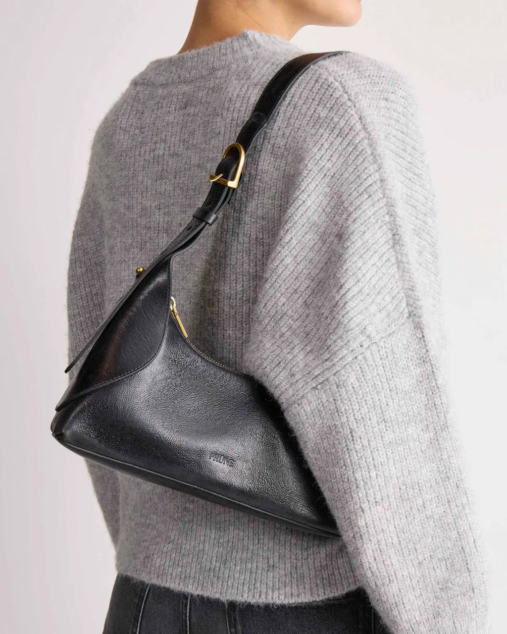 Cartera al hombro Windsor en cuero arrugado vintage negro