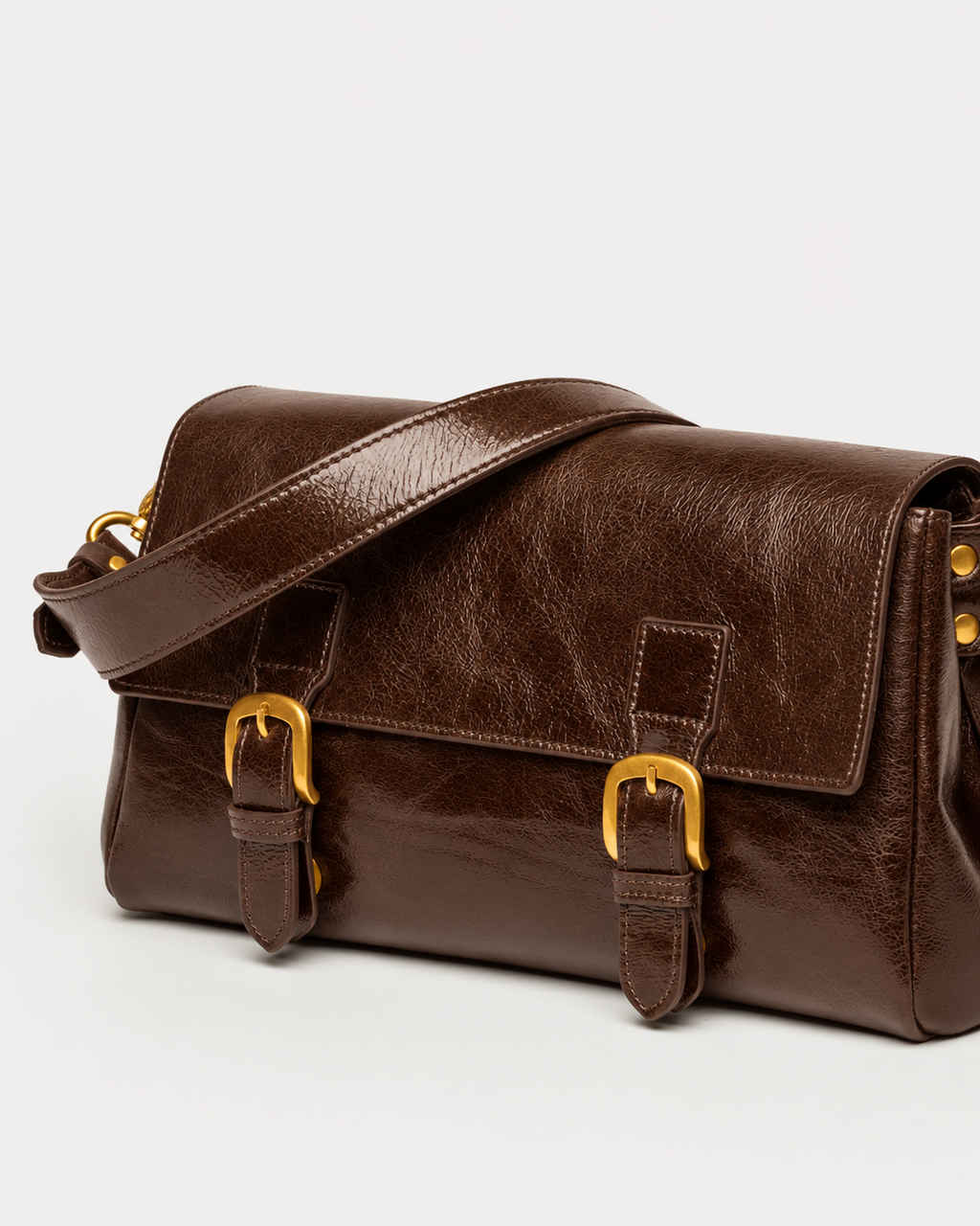 Cartera al hombro Elise en cuero arrugado chocolate