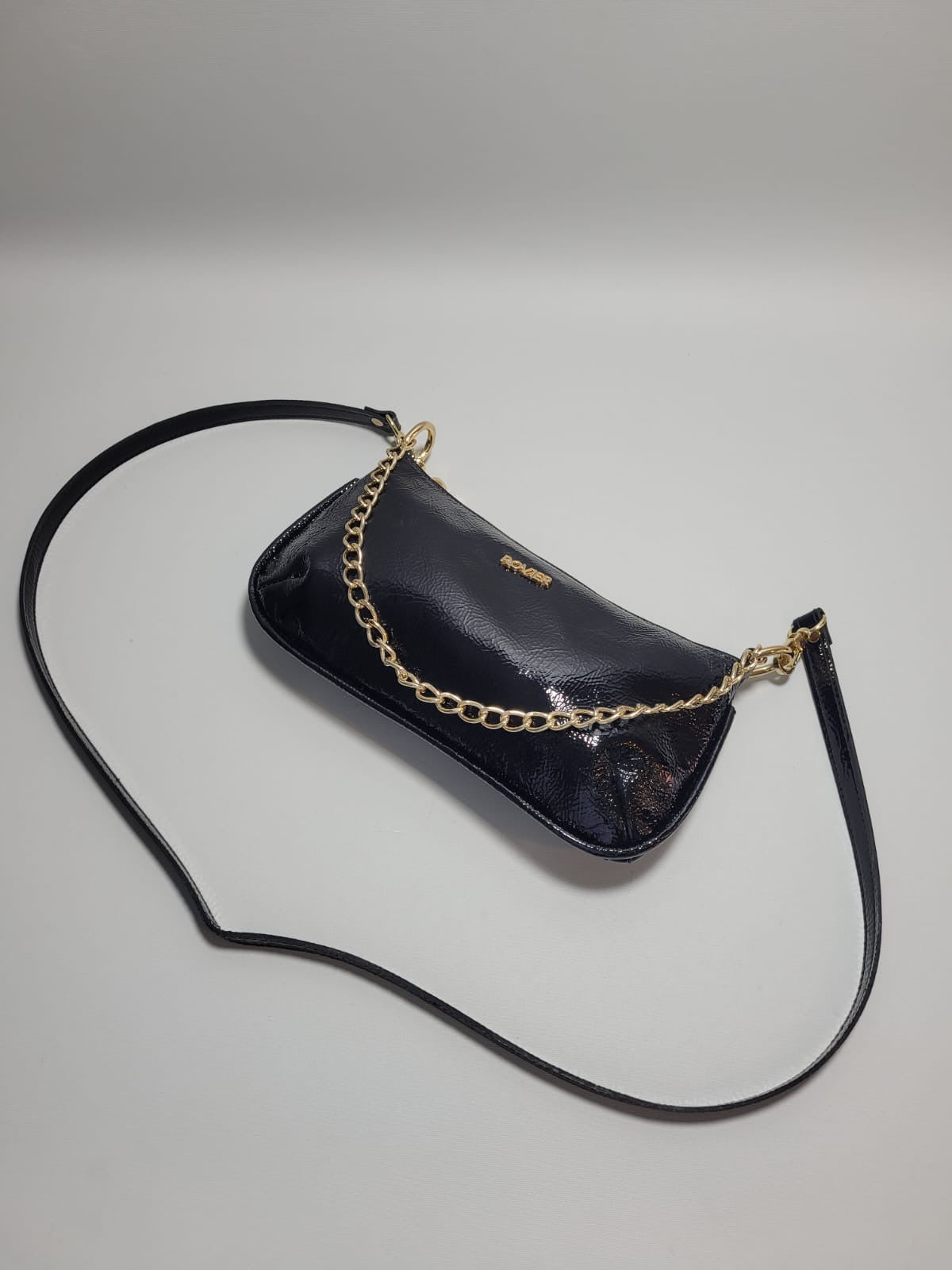 Bandolera Ibiza en cuero genuino negro charol