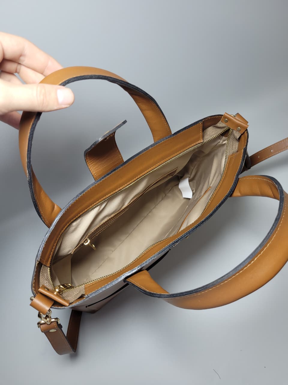 Bolso Francia en cuero genuino coñac