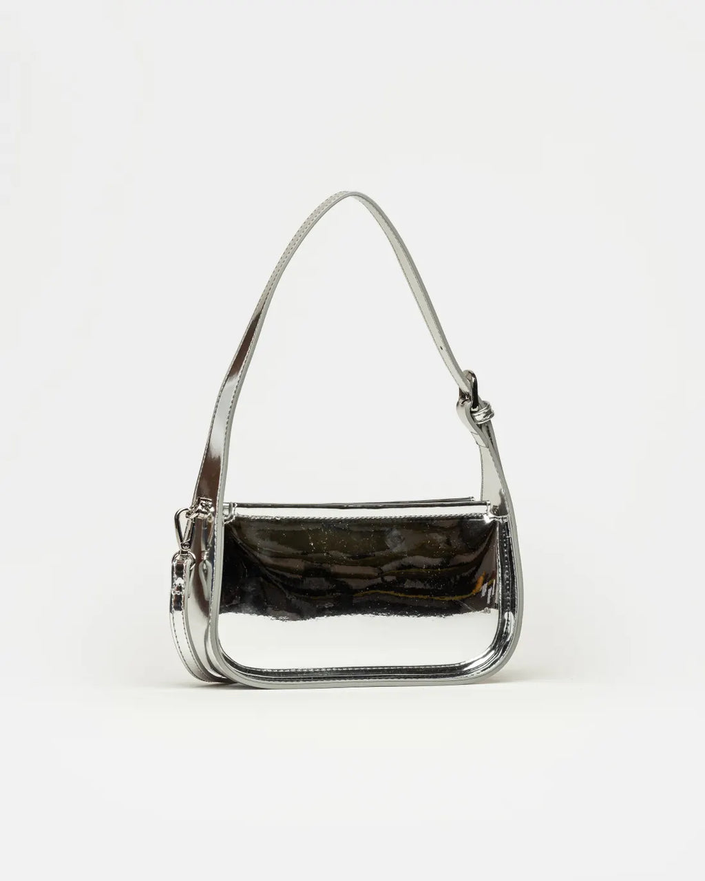 Cartera al hombro Leaf en efecto cuero charol plata