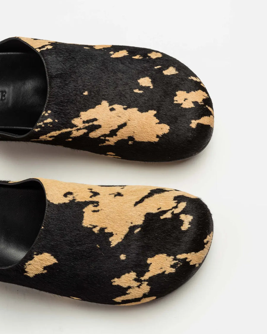 Mule Kai en pelo de vaca natural estampado talla 36