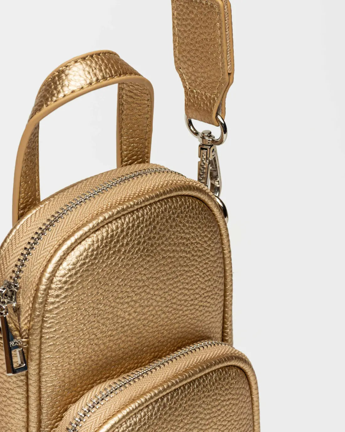 Porta celular Baby Donna en efecto cuero dorado